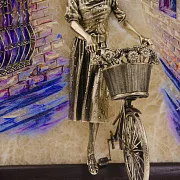 Ручная работа: Ключница «Велосипедистка» с бронзой, росписью и подсветкой — фотография 4
