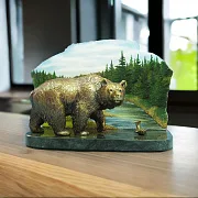 Скульптура из бронзы «Медведь на природе» на змеевике — необычный подарок — фотография 1