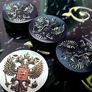 На память: Нарды под стеклом «Герб России» — фотография 6
