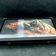 Нарды под стеклом «Лев» — красивый подарок — фотография 3