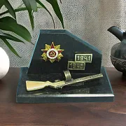 Подарочный сувенир «Орден» из бронзы и натурального камня — фотография 1