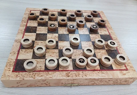 Шашки из карельской берёзы — оригинальный подарок