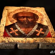На память: Икона: Святой Николай Чудотворец +подставка — фотография 6